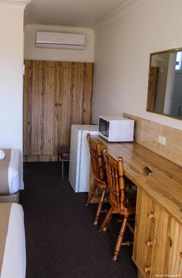 Motel Riverina Leeton Dış mekan fotoğraf