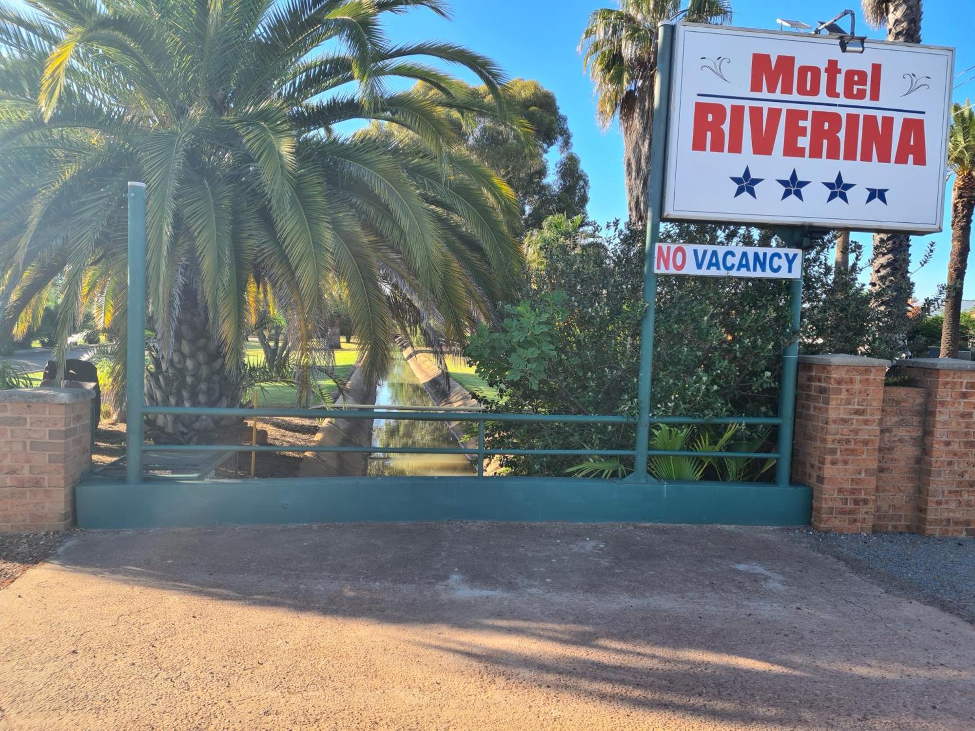 Motel Riverina Leeton Dış mekan fotoğraf
