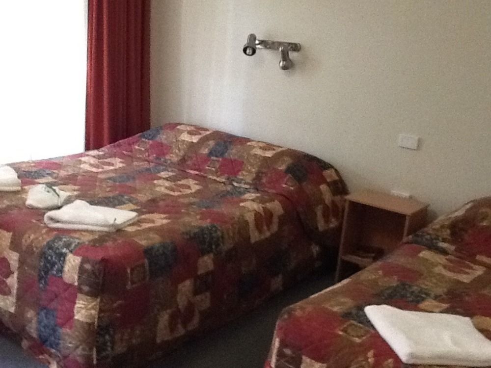 Motel Riverina Leeton Dış mekan fotoğraf
