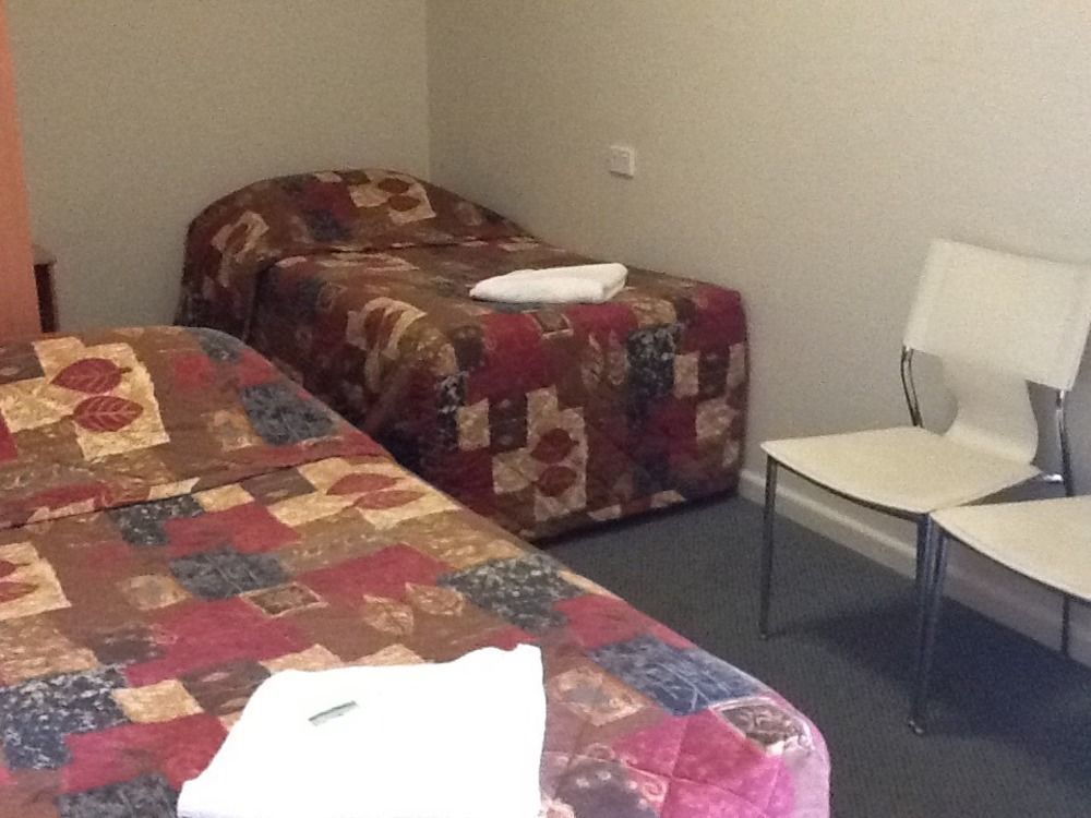 Motel Riverina Leeton Dış mekan fotoğraf