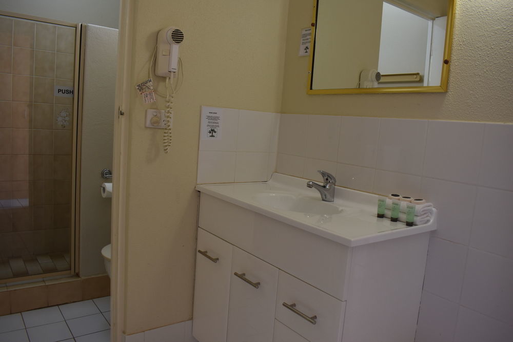 Motel Riverina Leeton Dış mekan fotoğraf