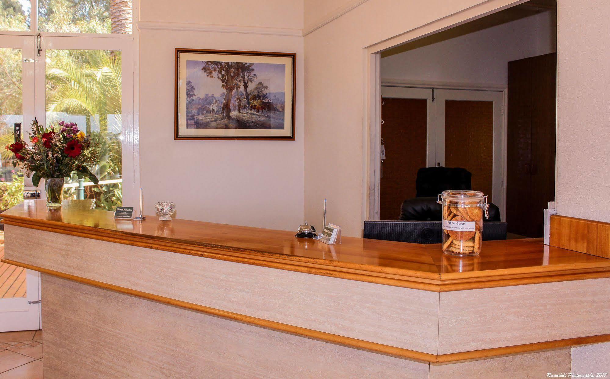 Motel Riverina Leeton Dış mekan fotoğraf